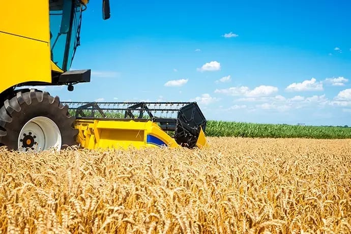 70-30-Asparita-Farmers-combine-harvester-min