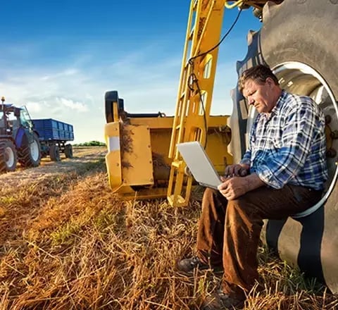 70-30-Asparita-Farmers-farmer-min