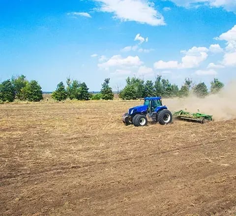 70-30-Asparita-Farmers-tractor-min